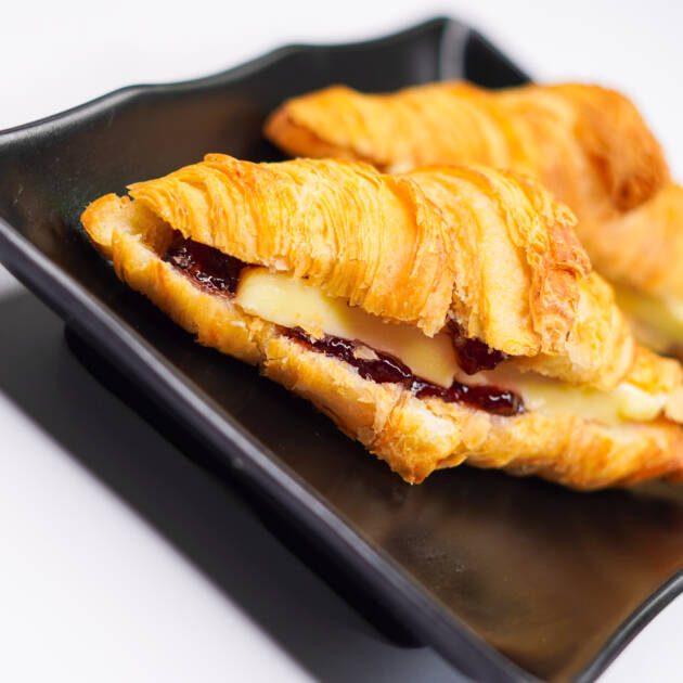 Savoury mini Croissants